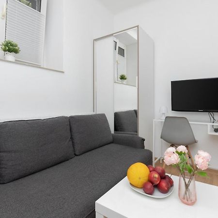 Micro Apartment Near Fort Mokotow By Noclegi Renters Warsaw Luaran gambar
